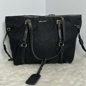 💯 Authentic Prada Tote Black Women's Handbag 🍀